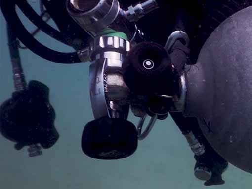 PADI Sidemount specialty diver course scuba tank