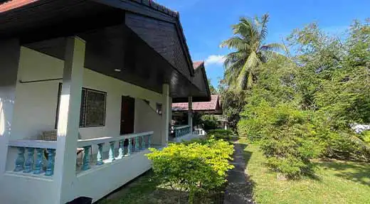 crystaldive.com-bungalow Bungalows at Crystal Dive Koh Tao