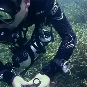 Crystal Dive independent diver specialty student with pony tank on Koh Tao