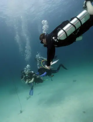 Assistant Instructor Trainer Course SSI Sidemount Evaluation Crystal Dive Assistant Instructor Trainer Course Evaluation Sidemount in Open Water on Koh Tao Thailand