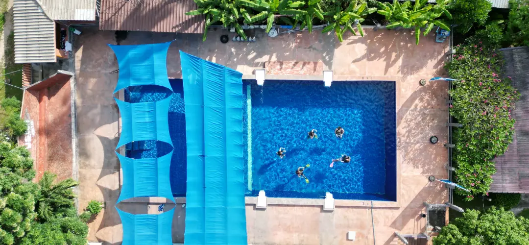 Crystal Dive Shop Big Pool Mae Haad Koh Tao Thailand