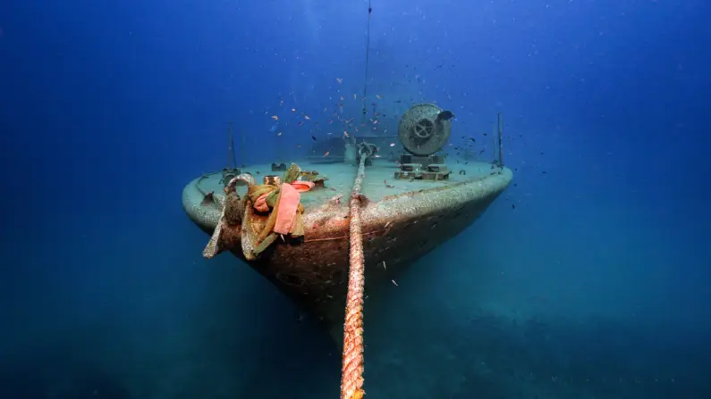 SSI Wreck and Advanced Wreck Specialty front of HTMS Suphairin Koh Tao Thailand