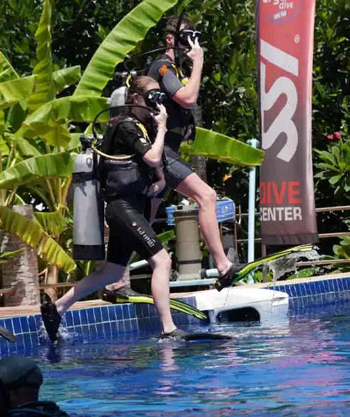 Giant Stride Entry on SCUBA Refresher Course Thailand