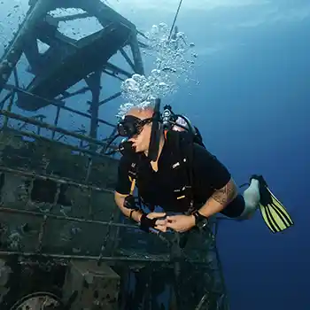 Sidemount CD Oli during IDC