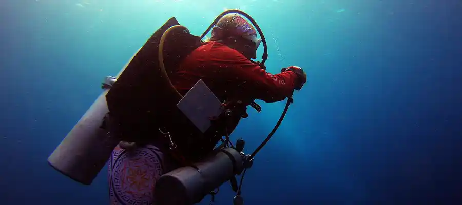 Independent Diver underwater on Koh Tao