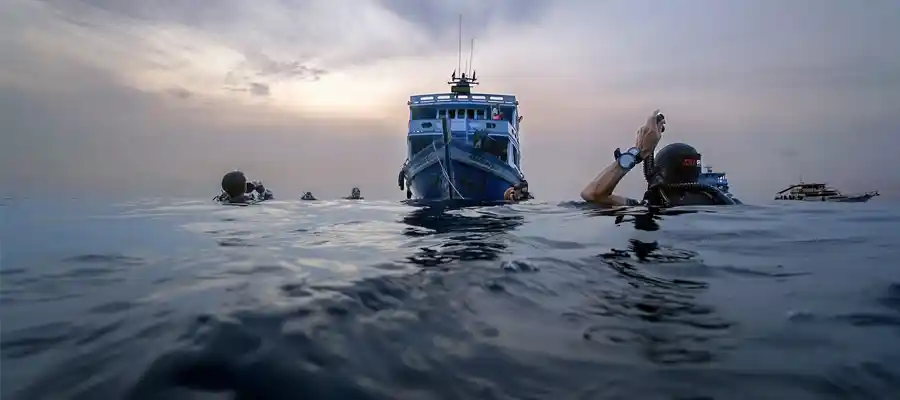 Safe ascents to avoid decompression sickness.