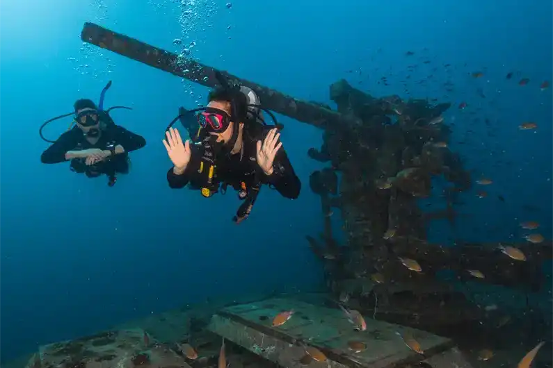 Wreck Diving with Nitrox at HTMS Sattakut on Koh Tao