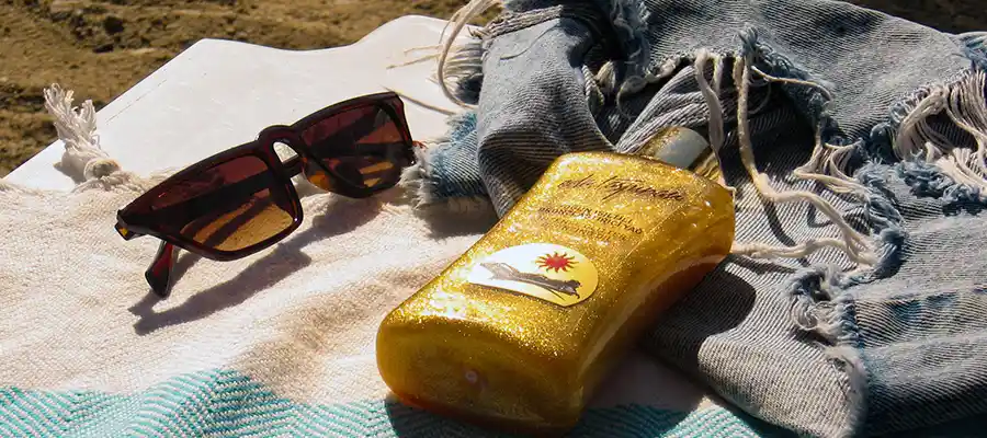 chronicles suncream and scuba beach Sunscreen is a must on Koh Tao
