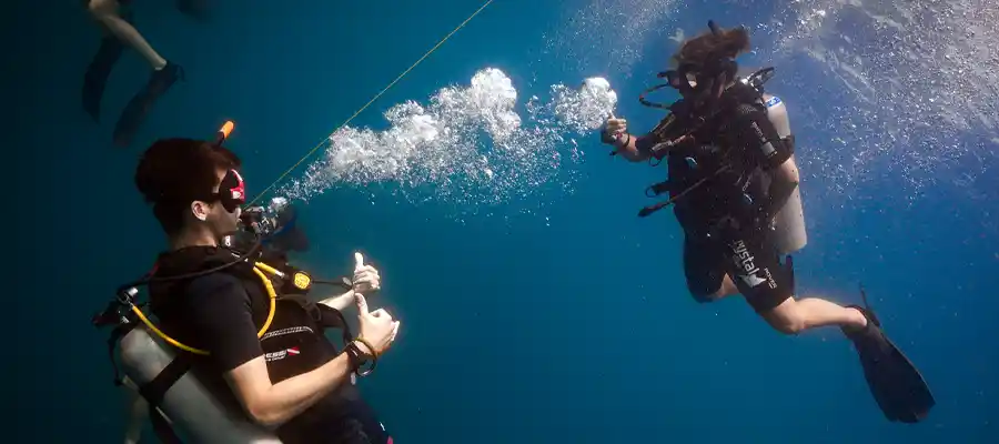 Equalising ears underwater when scuba diving