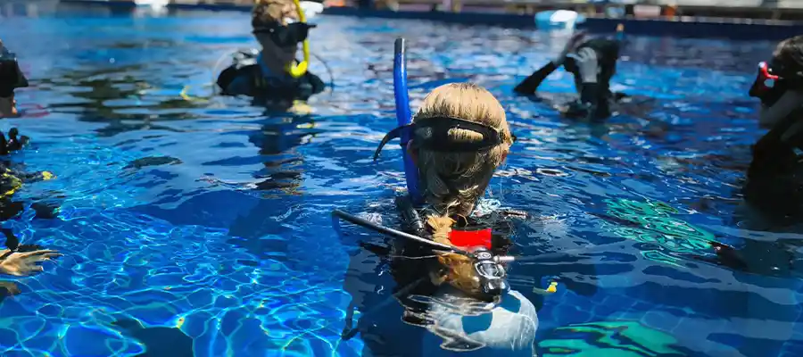 chronicles how to start diving pool Beginner scuba dive courses